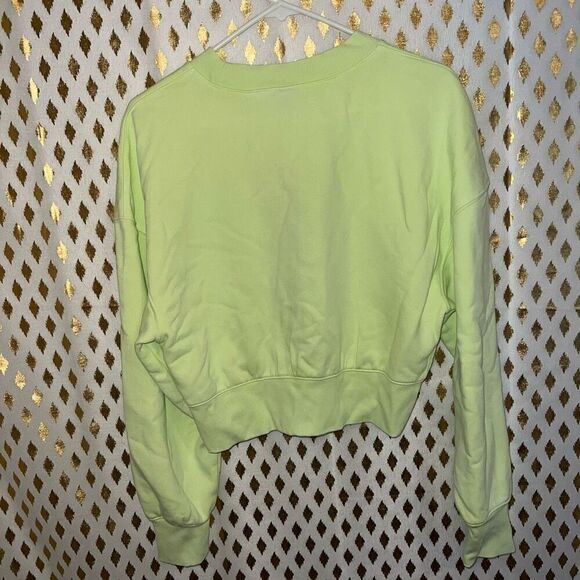 NWT Wild Fable Women's Cropped Crewneck Pullover Sweatshirt Lemon Yellow size L - Picture 4 of 6